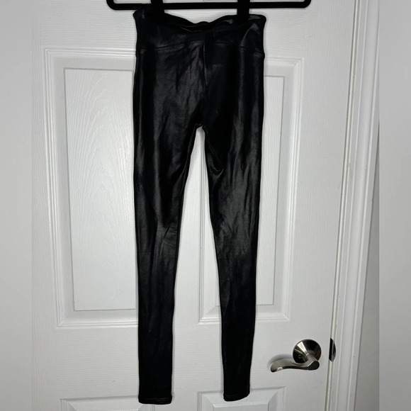 SPANX Faux Liquid Leather Leggings Black Size XS Petite‎ - Picture 4 of 7